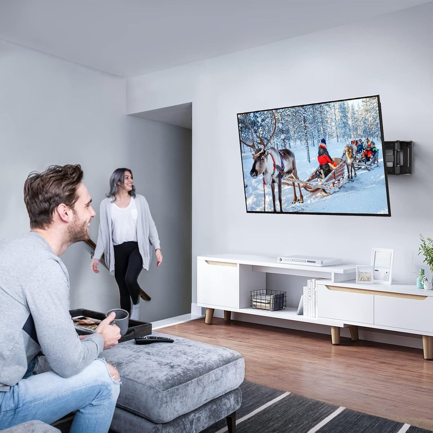 PERLESMITH TV Wandhalterung, Schwenkbare Neigbare TV Halterung für 26-70 Zoll Flach & Curved Fernseher oder Monitor bis zu 45kg, max.VESA 400x400mm